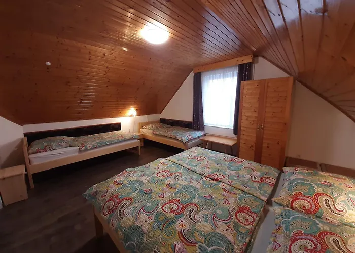 Apartament 8 Feroehelyes *